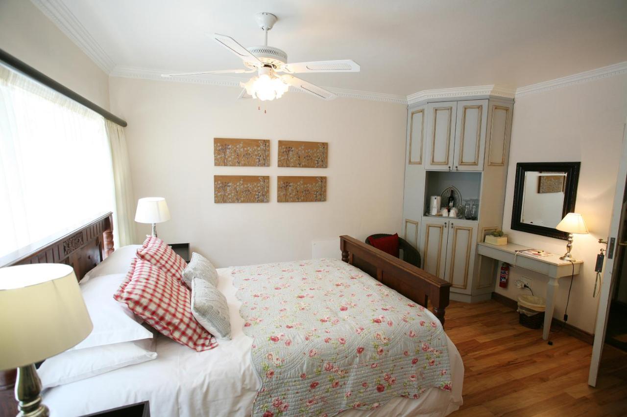 Bordeaux Haven Guest House Феринихинг Экстерьер фото